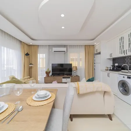 Flat W Balcony 5 Min To Konyaalti And Marina *